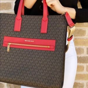 Michael Kors Kenly Large NS Tote
Crossbody Brown MK Signature Flame
Red